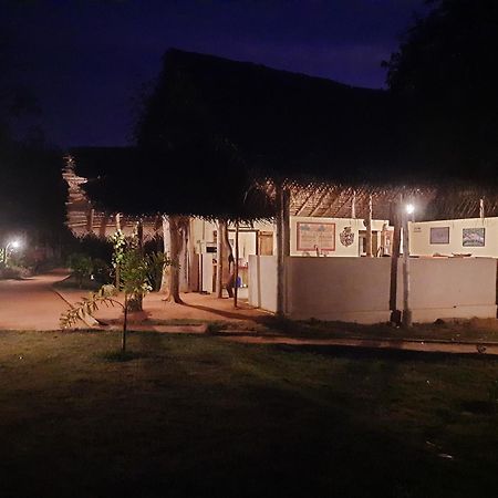 Nirvaan Safari Lodge Wilpattu Nationalpark Exterior foto