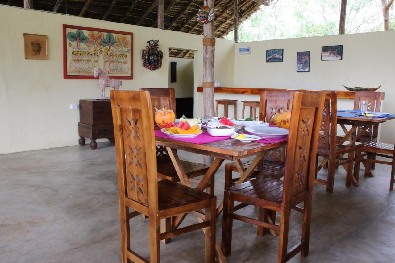 Nirvaan Safari Lodge Wilpattu Nationalpark Exterior foto