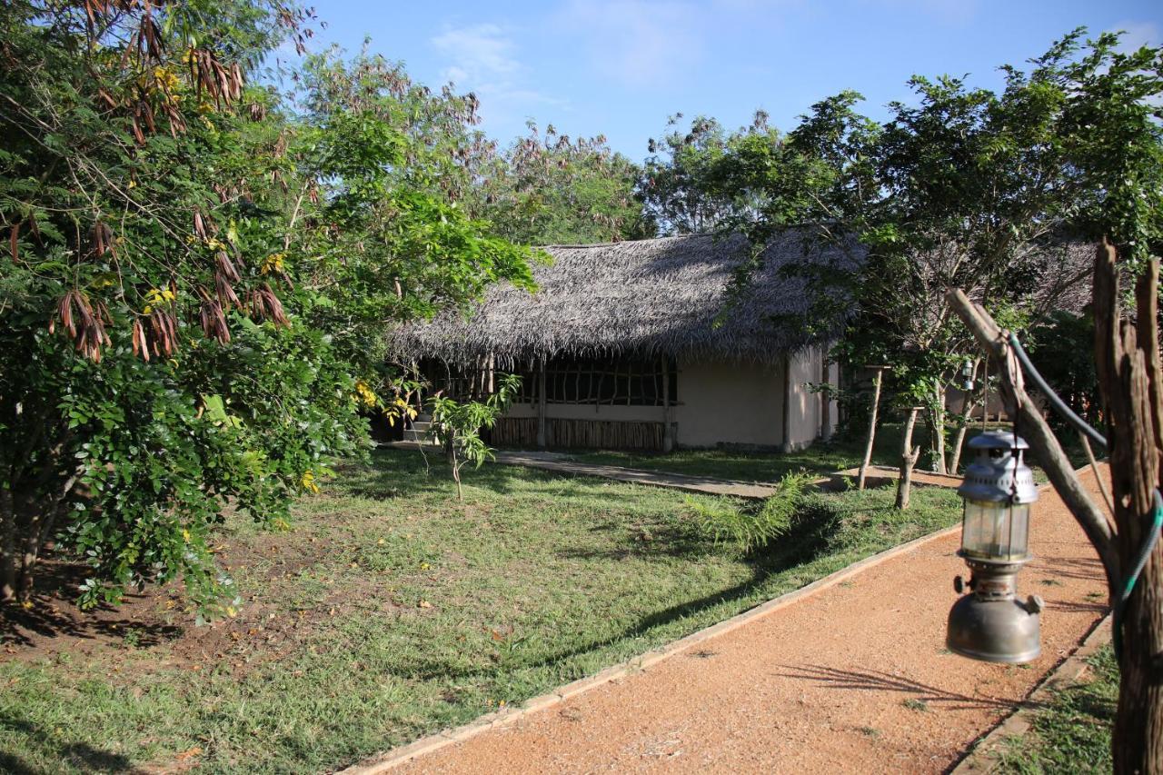 Nirvaan Safari Lodge Wilpattu Nationalpark Exterior foto