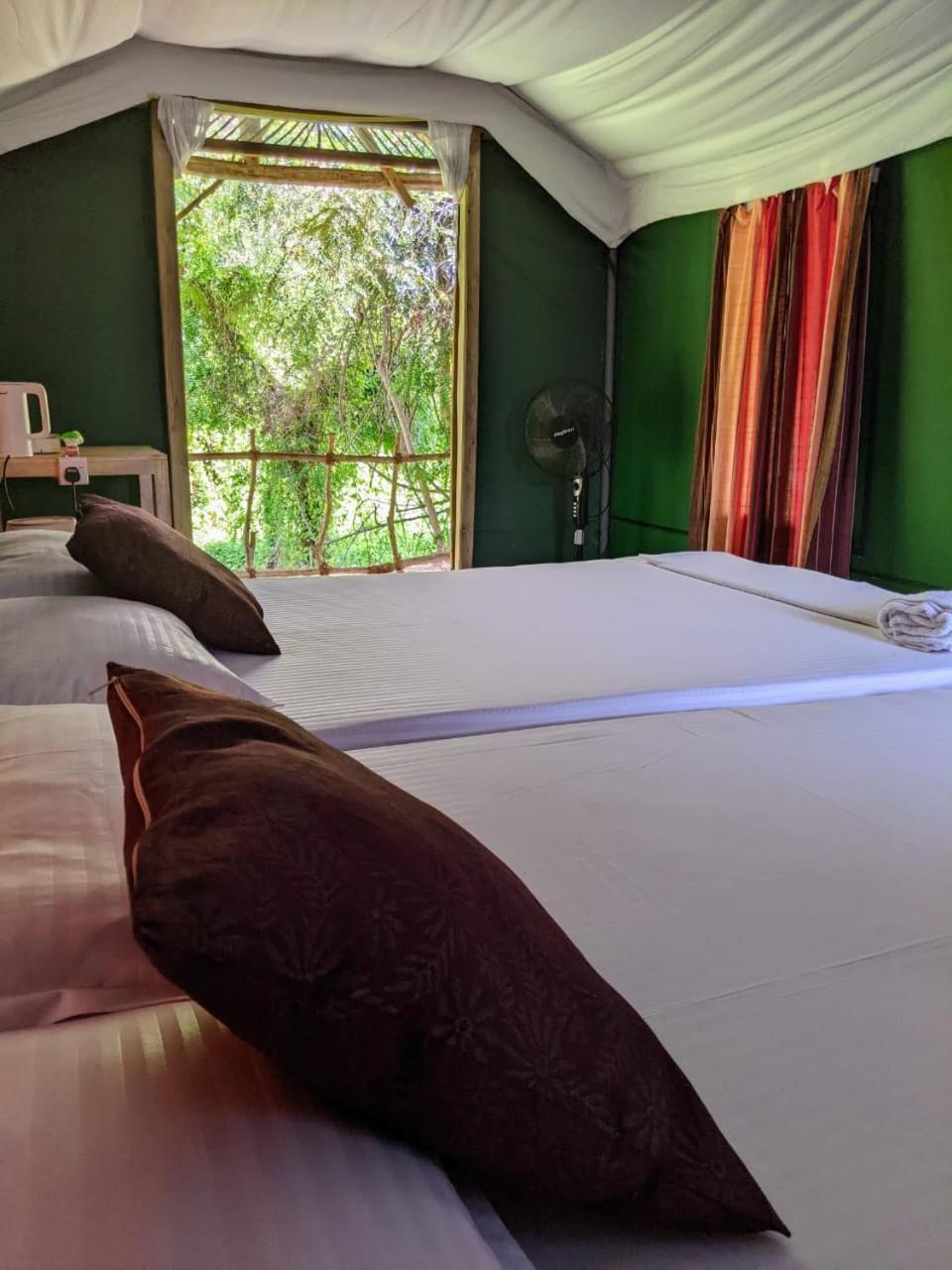 Nirvaan Safari Lodge Wilpattu Nationalpark Exterior foto